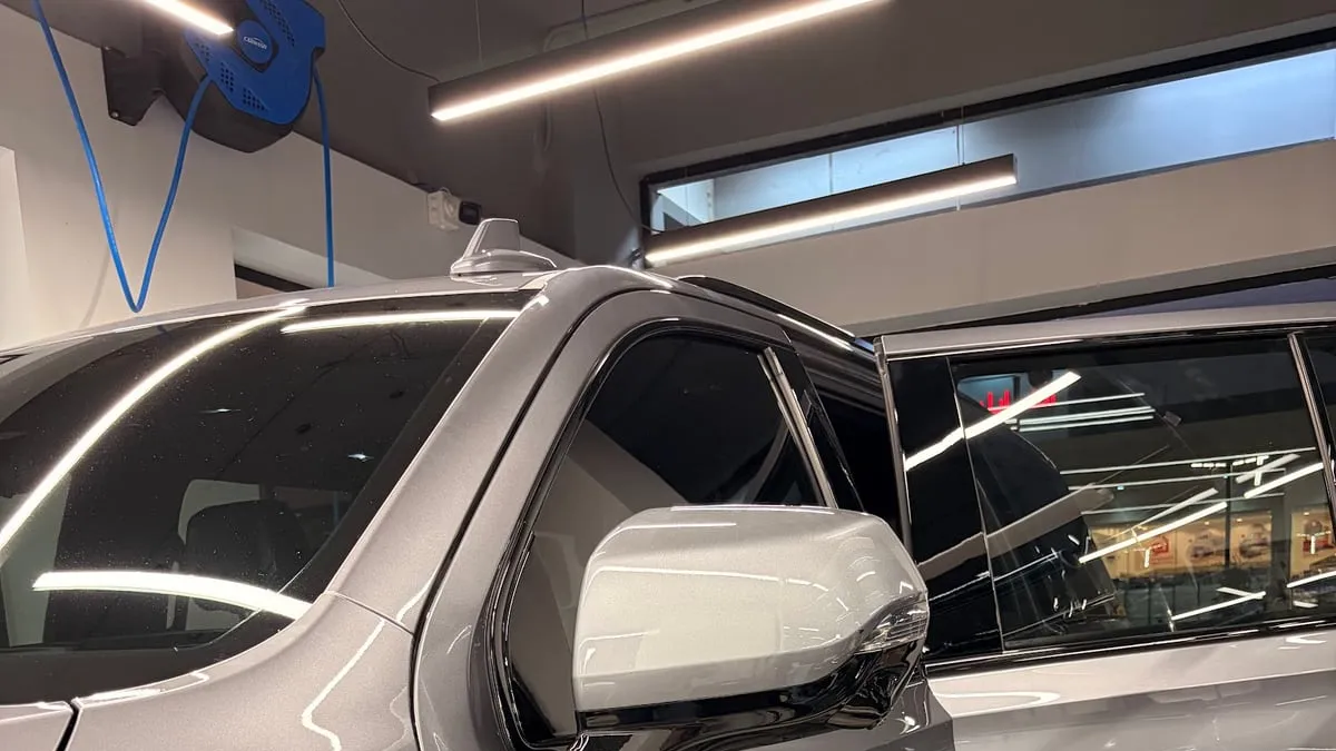 من داخل Auto Vibe في حي الزهراء بجدة