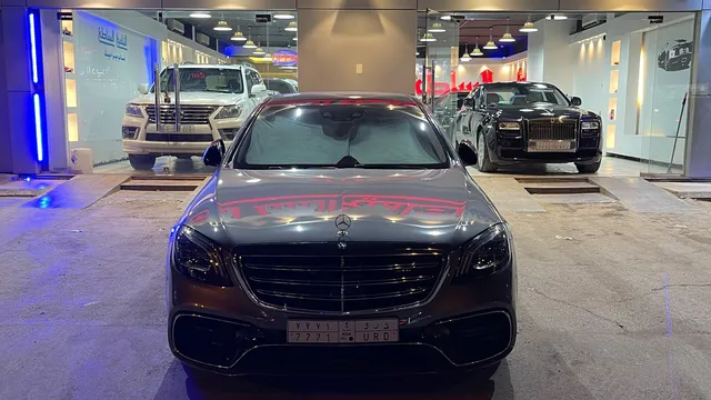 من داخل حماية التلميع الساطع في حي الورود بالرياض