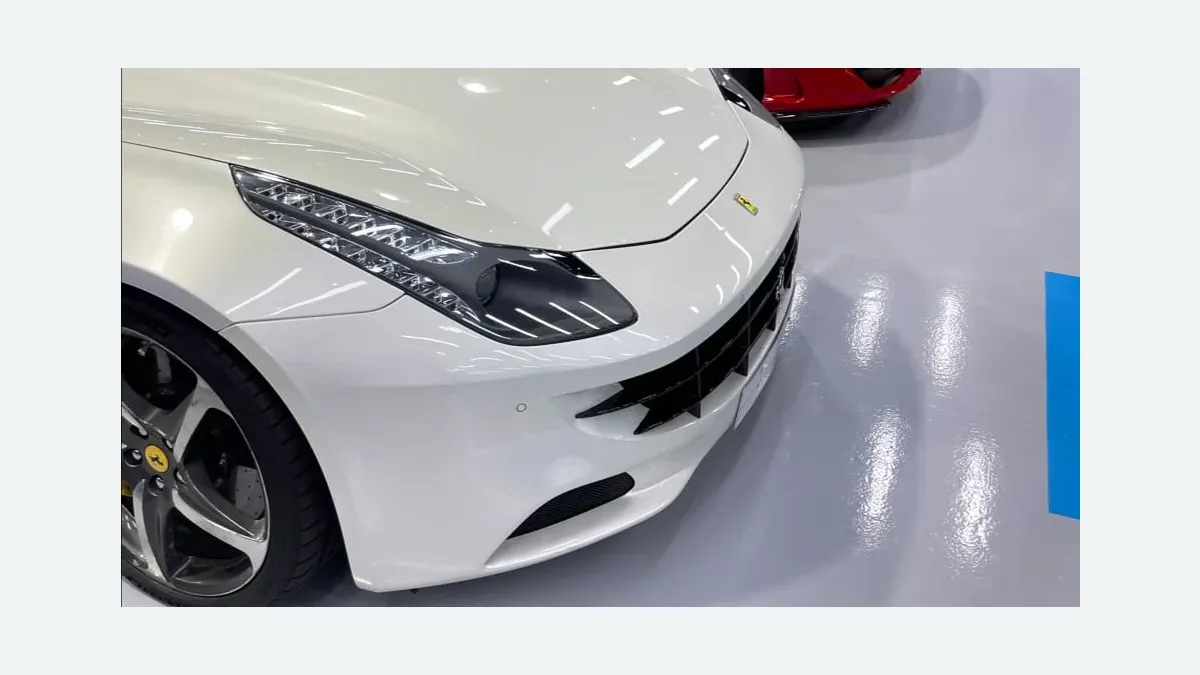 من داخل ليدرز للعناية بالسيارة في حي البوادي بجدة