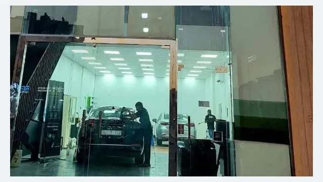 واجهة Nano Gold لحماية السيارات في حي النزهة بالدمام