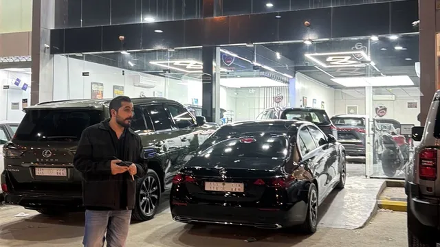 واجهة شركة درع ثمين – الجنادرية لحماية السيارات في حي المعيزيلة بالرياض