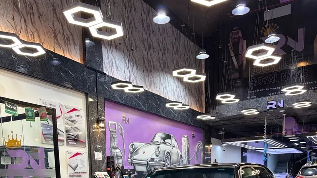 واجهة رويال نانو لحماية السيارات في حي الوادي بالرياض